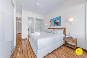Penthouse living at the Port of Airlie