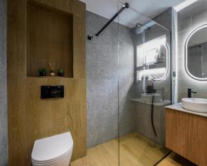 Aristotelian Virtues - Tharros