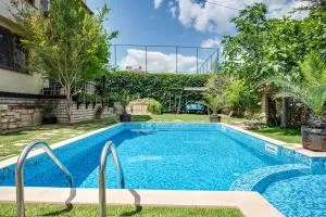 Villa Komitata-Pool and Jacuzzi - Dropla