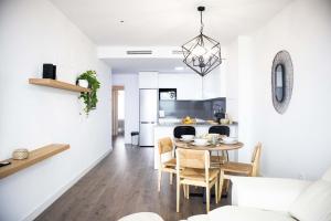 Seaside Serenity Apartment