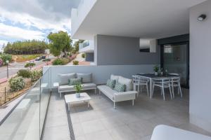 Pure South 2441 Sea View