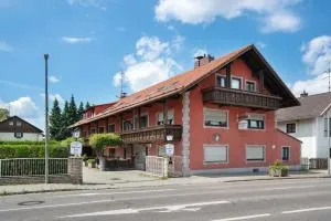 Knödelhof - 布伦塔尔