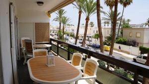 Apartamento en complejo residencial con piscina