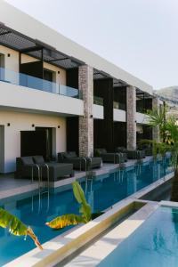 LAN-GO SIVOTA Luxury Living