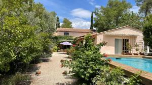 B&B / Chambres d'hotes La Salamandre en Provence : photos des chambres