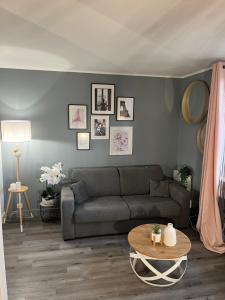 Appartements Charmant studio : photos des chambres
