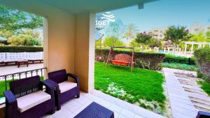 i get ground chalet in marassi catania direct on pool