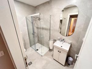 APART 28- Luxury suites