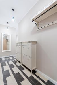 ROOM, aleja Niepodległości 148, center, SGH, Pole Mokotowskie