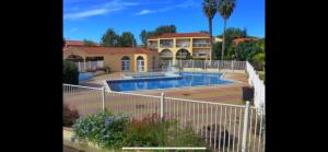 Appartements Le Cosy Canetois - A 20 min de la plage : photos des chambres