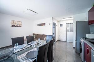 Appartements Le Cosy Canetois - A 20 min de la plage : photos des chambres