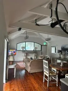 Darcy Magee Apartment No2 - Ardtully