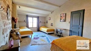 Ancienne Maison de Vigneron avec Jacuzzi - Uzès