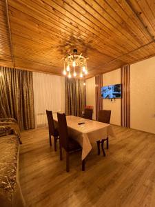 Cozy House with Swimming Pool near city center - Apartmány, Gabala