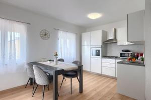 Villa mit Gym, Privatpool, BBQ