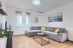 Villa mit Gym, Privatpool, BBQ