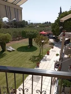 Olive mare Holidays - Lákkoma