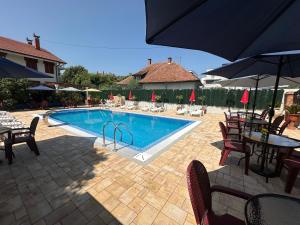 Smeštaj TEA sa dva bazena i besplatan parking