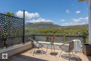 Villa Wagner by Abahana Villas