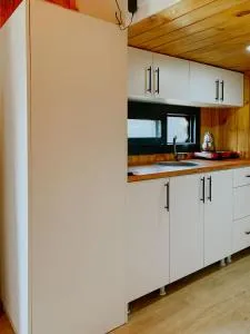 miya garden tiny house - Giriş