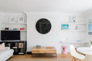 Notting Hill Home on Tree-Lined Street Near Tube Stations