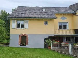 Gemütliches Ferienhaus mit Terrasse - Haßmersheim