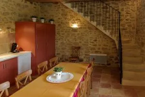 Est - Пьерлат