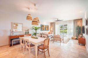 Apt with picuzzi in Cap Cana at Punta Palmera BA5