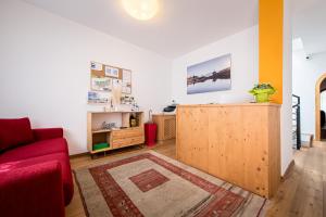 Am Schloss Guest House