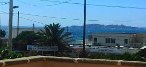 Appartement 3 chambres avec terrasse vue mer à 150 m de la plage