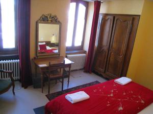 Hotels Hotel Les Templiers : photos des chambres