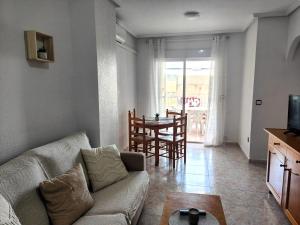 Torrevieja Parodi DaNuria