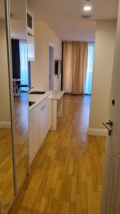 Apartment in Orbi City