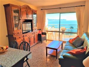 3D MAR2 2 dormitorios 1ª línea de playa