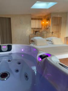 Loveness Suite & Spa
