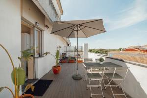 Downtown Classic With Terrace by Vacationy