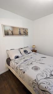 Petite maison proche laéroport Charles de Gaules, parc Astérix et Stade de France