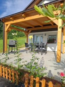 Prenočišče ČERNOŠA Apartma Studio 