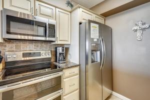 Magnolia House 112- by Holiday Isle Properties