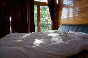 Luxusně zařízený dům v přírodě - Praha Západ