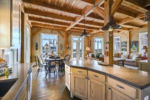 Sugar Shack- by Holiday Isle Properties