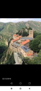 B&B / Chambres d'hotes St Martin du canigou Chambres et Table d-hotes de charme : photos des chambres