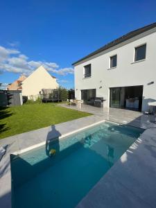 Villas Maison villa St mard Paris : photos des chambres