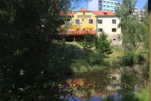 Hotel s restaurací Splávek - Čejetice