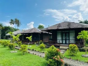 Surge Surf Villas - Sinabang