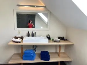 F1 Circuit 2Min 2 Rooms Stay - Мальмеді