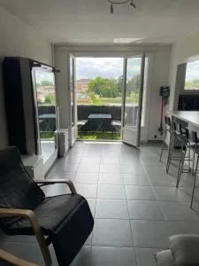 T2 balcon parking climatisé - Puygouzon-et-Montsalvy