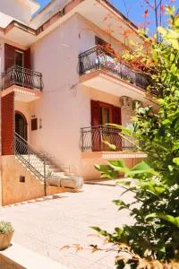 Casa Magnolia - INCANTO MEDITERRANEO vicino al MARE - Пульсано