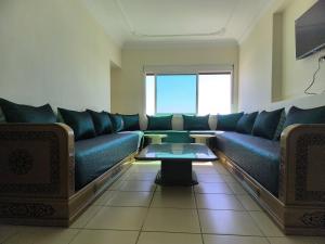 Appartement Spacieux et Accueillant avec Vue Panoramique sur la Mer