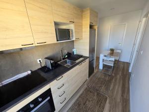 Casa inteira 2 quartos, 1 wc